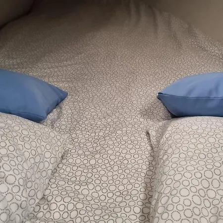 Num Veleiro Em * Lisboa